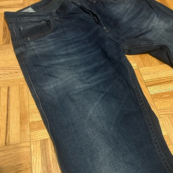 Jeans - Picture 3 of 3